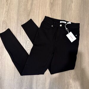 Good American Jet Black pant